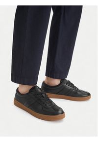 Guess Jeans Sneakersy EO-ORTEGO-01 126AM Granatowy. Kolor: niebieski. Materiał: skóra #3