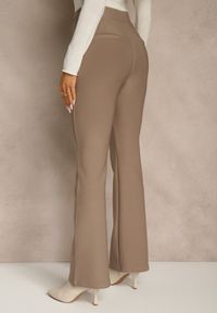 Renee - Beżowe Spodnie Dzwony High Waist w Eleganckim Stylu ze Sprzączką Tevanda. Stan: podwyższony. Kolor: beżowy. Materiał: koronka. Długość: krótkie. Styl: elegancki