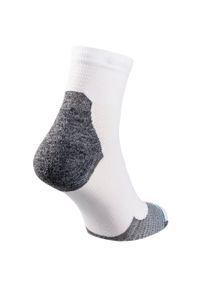 Skarpety do biegania dla dorosłych Odlo Socks CERAMICOOL STABILIZER. Kolor: biały