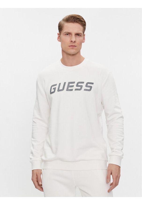 Guess Bluza Medgar Z4RQ13 KBK32 Biały Regular Fit. Kolor: biały. Materiał: syntetyk