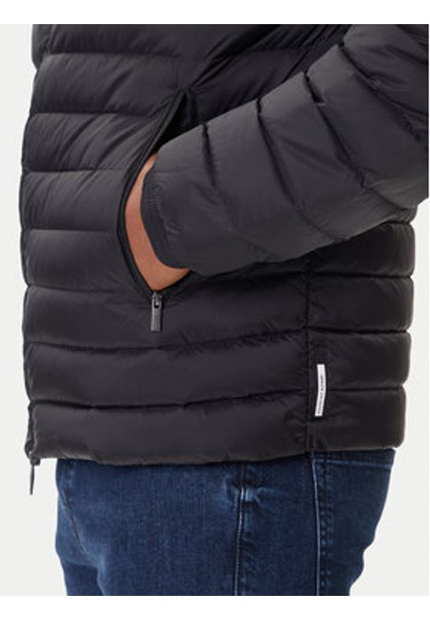 Armani Exchange Kurtka puchowa XM001577 AF16927 UC001 Czarny Regular Fit. Kolor: czarny. Materiał: syntetyk