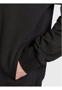 Calvin Klein Bluza Emproidered K10K110762 Czarny Regular Fit. Kolor: czarny. Materiał: bawełna