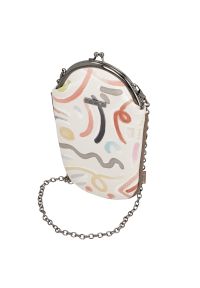 Etui na okulary damskie Anekke, z dekoracyjnym nadrukiem i metalowym logo zamykane na zatrzask z ozdobnym łańcuszkiem łączy praktyczność z oryginalny. Wzór: nadruk. Styl: casual, elegancki, klasyczny. Rodzaj torebki: na ramię #8