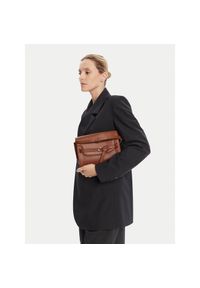 Torebka Coccinelle. Kolor: brązowy #1