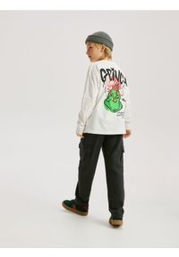Reserved - Longsleeve Grinch - złamana biel. Materiał: dzianina, bawełna. Długość rękawa: długi rękaw