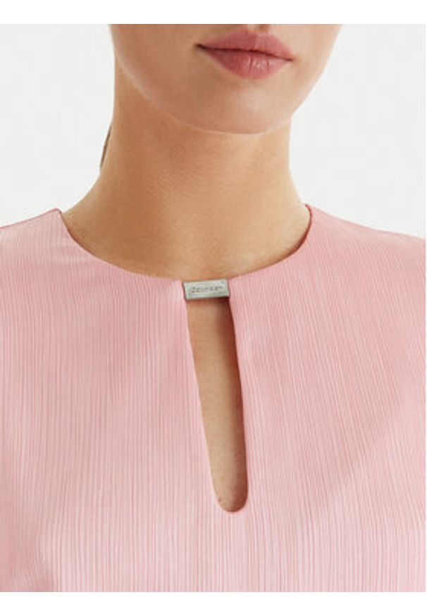 Calvin Klein Bluzka LV044F150G Różowy Regular Fit. Kolor: różowy. Materiał: syntetyk