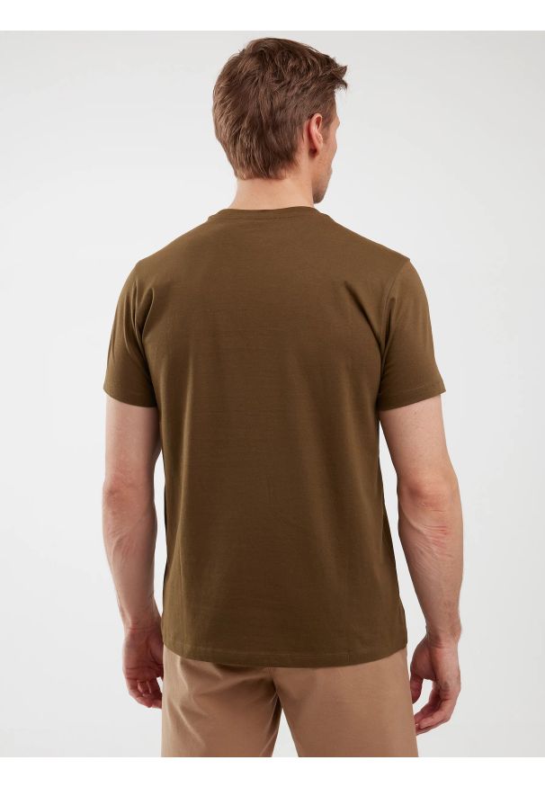 Big-Star - Koszulka męska z nadrukiem khaki Reddrez 303. Kolor: zielony. Materiał: jeans, dzianina, materiał. Wzór: nadruk. Sezon: lato. Styl: wakacyjny, klasyczny
