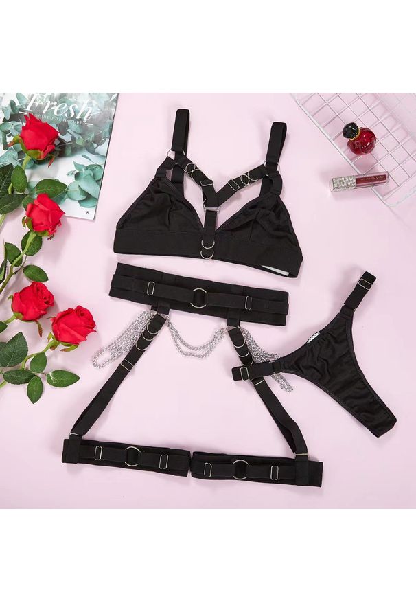 Intica - Komplet bielizny harness z regulacją na romantyczne wieczory Tessi. Kolor: czarny. Materiał: materiał