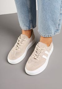 Born2be - Beżowe Skórzane Sneakersy Typu Klasyczne Tenisówki na Grubej Podeszwie Eleavine. Okazja: na co dzień, do pracy, na spacer. Kolor: beżowy. Materiał: skóra. Sport: turystyka piesza #5