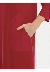 Joseph Ribkoff Sukienka codzienna 244045 Czerwony Regular Fit. Okazja: na co dzień. Kolor: czerwony. Materiał: syntetyk. Typ sukienki: proste. Styl: casual