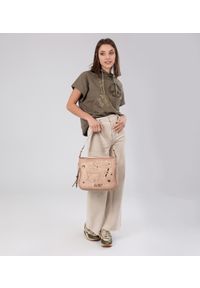 Beżowa Elegancka Torebka Damska Na Ramię Anekke Z Laleczką. Kolor: beżowy. Wzór: aplikacja. Materiał: zdobione. Styl: elegancki. Rodzaj torebki: na ramię #7