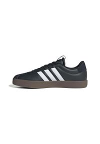Sneakersy Adidas Sport Vl Court 3.0 Dorosłych. Okazja: na co dzień. Kolor: czarny, biały, wielokolorowy. Materiał: zamsz. Sport: turystyka piesza
