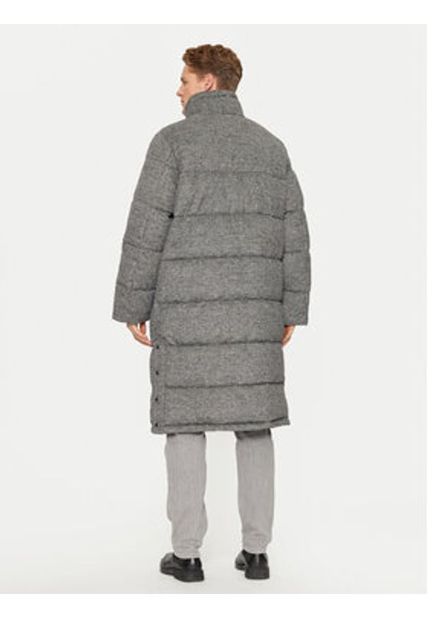 Michael Kors Kurtka zimowa CF4202FFF1 Szary Regular Fit. Kolor: szary. Materiał: syntetyk. Sezon: zima