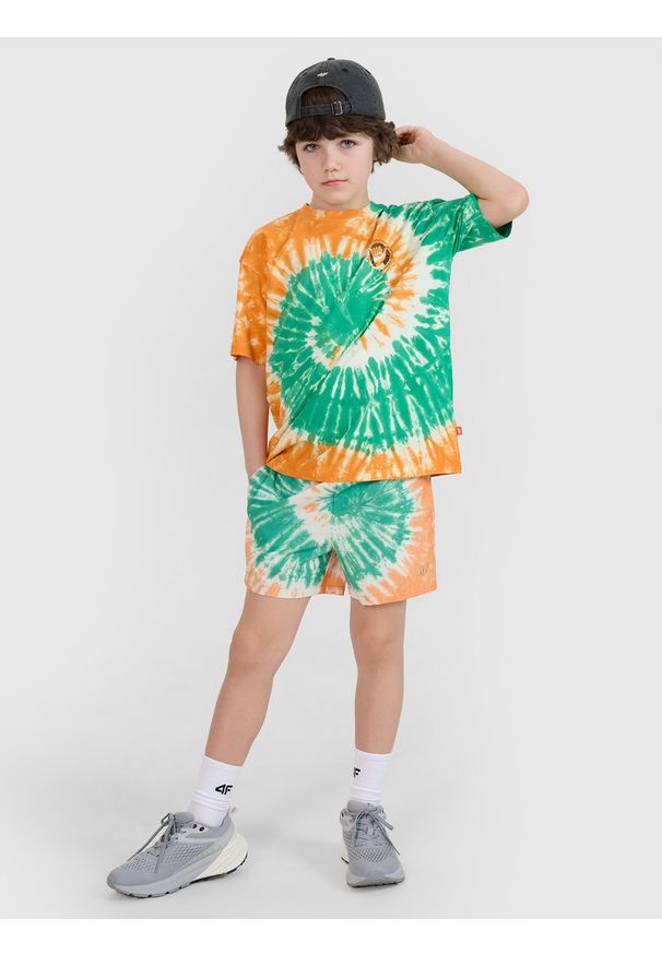 4f - 4F T-shirt oversize tie-die chłopięcy - multikolor 122 (6-7 lat). Okazja: na co dzień. Kolor: wielokolorowy. Materiał: bawełna, materiał, jersey. Wzór: gładki, nadruk, ze splotem, napisy. Sezon: lato. Styl: klasyczny, elegancki, sportowy, casual