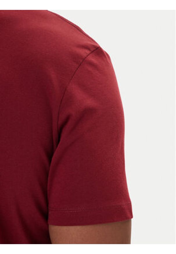 Calvin Klein Jeans T-Shirt 30s Chest Logo LV04RD865G Czerwony Regular Fit. Kolor: czerwony. Materiał: bawełna