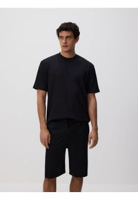 Reserved - Szorty bermudy - czarny. Kolor: czarny. Materiał: dzianina #1