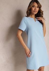 Renee - Niebieska Trapezowa Sukienka Mini z Krótkim Rękawem i Kieszeniami Vrea. Kolor: niebieski. Długość rękawa: krótki rękaw. Typ sukienki: trapezowe. Styl: elegancki. Długość: mini