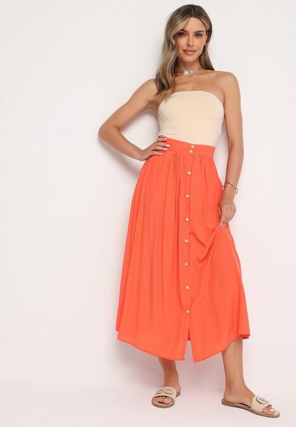 Born2be - Pomarańczowa Spódnica Maxi z Guzikami i Gumką w Pasie Aurorsa. Okazja: na co dzień. Kolor: pomarańczowy. Styl: casual, klasyczny, elegancki