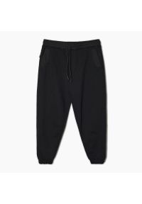 Cropp - Czarne joggery comfort fit ADU.LTD - Czarny. Kolor: czarny #1