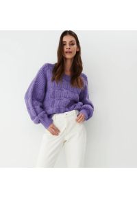 Mohito - Fioletowy sweter oversize - Fioletowy. Kolor: fioletowy