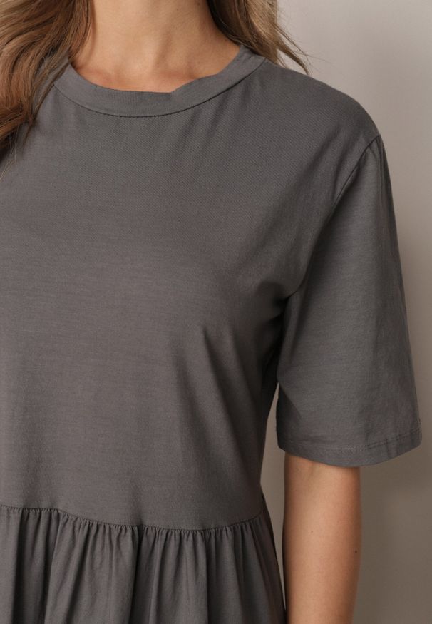 Born2be - Szara Rozkloszowana Sukienka o Luźnym Kroju z Bawełny z Kieszeniami Leucena. Okazja: do pracy, na co dzień. Kolor: szary. Materiał: bawełna. Sezon: lato. Typ sukienki: proste, rozkloszowane. Styl: elegancki, casual