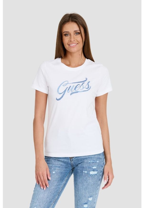 Guess - GUESS Biały damski T-shirt bawełniany STONES&EMBRO TEE, Rozmiar M. Kolor: biały. Materiał: bawełna