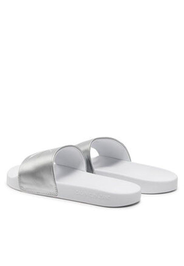 Calvin Klein Jeans Klapki Slide Ny Pearl YW0YW01243 Srebrny. Kolor: srebrny. Materiał: syntetyk