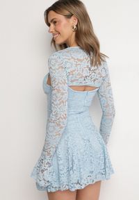 Born2be - Niebieska Rozkloszowane Sukienka Koktajlowa z Koronką i Bolerkiem Eyrfedi. Okazja: na randkę, na ślub cywilny, na wesele. Kolor: niebieski. Materiał: koronka. Długość rękawa: na ramiączkach. Wzór: koronka. Typ sukienki: rozkloszowane. Styl: wizytowy #6