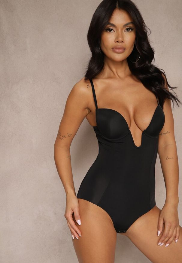 Renee - Czarne Body Modelujące na Ramiączkach z Regulacją i Usztywnionymi Miseczkami Noravelle. Stan: podwyższony. Kolor: czarny. Materiał: materiał