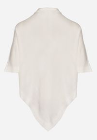 Born2be - Biała Asymetryczna Bluzka w Stylu Narzutki Oversize Otisha. Okazja: na co dzień. Typ kołnierza: dekolt w kształcie V. Kolor: biały. Materiał: jeans. Styl: casual, elegancki #4