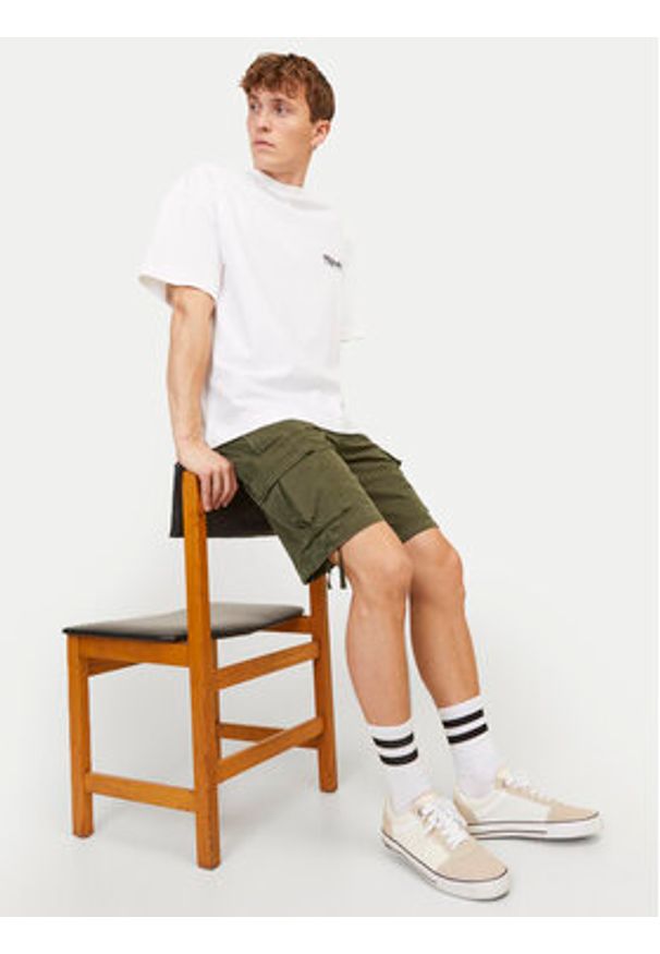 Jack & Jones Szorty materiałowe Cole 12253122 Zielony Loose Fit. Kolor: zielony. Materiał: bawełna