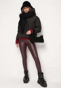 Born2be - Czarna Kurtka Pikowana o Pudełkowym Kroju z Kapturem i Ściągaczami Hediana. Okazja: na co dzień. Typ kołnierza: kaptur. Kolor: czarny. Materiał: jeans, materiał. Długość rękawa: długi rękaw. Długość: długie. Styl: sportowy, casual, elegancki #2