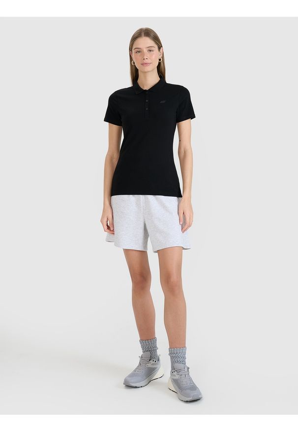 4f - 4F Spodenki dresowe damskie - szare S. Kolor: szary. Materiał: dresówka. Długość: krótkie. Wzór: gładki, ze splotem