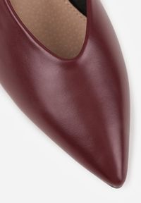 Renee - Bordowe Czółenka na Słupku Vices ze Skórzaną Wkładką Alinire. Kolor: czerwony. Materiał: skóra. Obcas: na słupku. Styl: elegancki #6