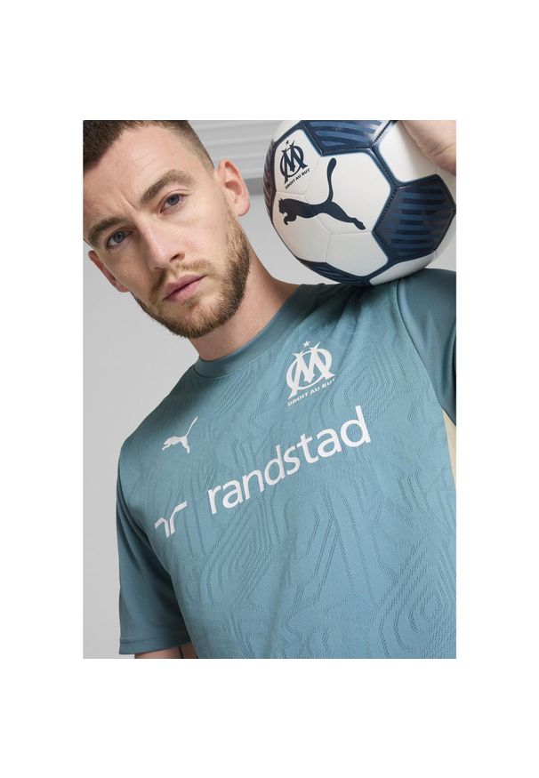 Puma - Męska koszulka treningowa Olympique Marsylia PUMA Bold Blue Putty Beige. Kolor: beżowy, niebieski, wielokolorowy. Sport: piłka nożna
