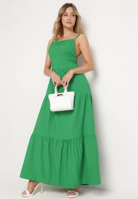 Born2be - Zielona Rozkloszowana Sukienka na Ramiączkach Zawiązywana z Tyłu z Elastyczną Gumką w Talii Grililena. Kolor: zielony. Długość rękawa: na ramiączkach #2