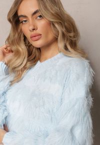 Renee - Jasnoniebieski Puchaty Sweter z Kaszmirem Nabille. Kolor: niebieski. Materiał: kaszmir