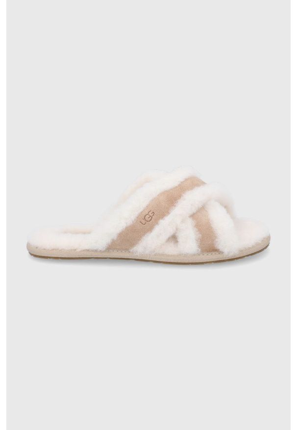 Ugg - UGG - Kapcie Scuffita. Kolor: beżowy. Materiał: materiał, guma. Wzór: gładki
