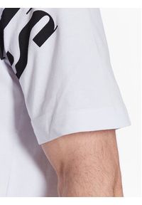 Replay T-Shirt M6495.000.23062 Biały Regular Fit. Kolor: biały. Materiał: bawełna