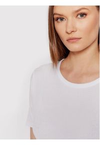 United Colors of Benetton - United Colors Of Benetton T-Shirt 3GA2E16A0 Biały Regular Fit. Kolor: biały. Materiał: bawełna #3