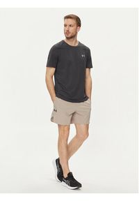 Under Armour Szorty sportowe Ua Peak Woven Shorts 1376782-203 Szary Fitted Fit. Kolor: szary. Materiał: syntetyk. Styl: sportowy #2