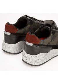 Wittchen - Męskie sneakersy ze skóry na grubej podeszwie. Okazja: na co dzień, do pracy. Nosek buta: okrągły. Kolor: czarny, zielony, wielokolorowy. Materiał: skóra. Sezon: lato #5