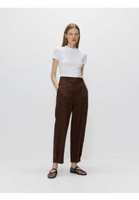 Reserved - Spodnie z lyocellem i lnem - brązowy. Kolor: brązowy. Materiał: len #1