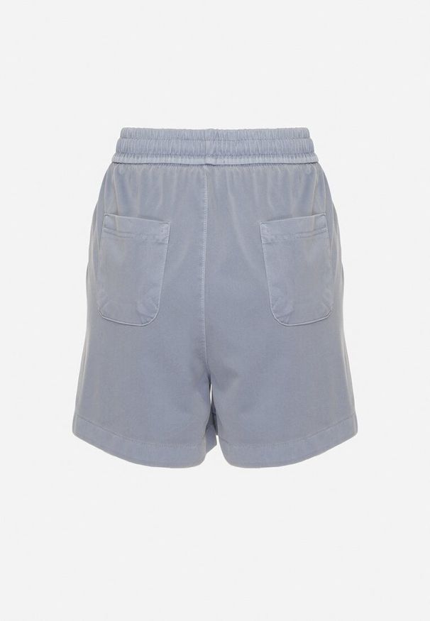 Born2be - Jasnoniebieskie Klasyczne Szorty z Wiskozą ze Wsuwanymi Kieszeniami i Wiązaniem w Talii Sarafene. Okazja: na co dzień. Stan: podwyższony. Kolor: niebieski. Materiał: wiskoza. Sezon: lato. Styl: klasyczny