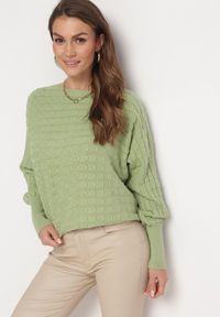 Born2be - Zielony Klasyczny Sweter z Rękawami Nietoperza Steresa. Kolor: zielony. Długość rękawa: długi rękaw. Długość: długie. Styl: klasyczny #5