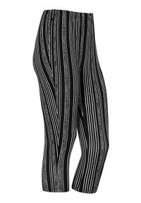 Cellbes Wzorzyste legginsy 3/4 Czarny biały w paski female czarny/biały/ze wzorem 34/36. Kolor: biały, czarny, wielokolorowy. Materiał: guma, włókno, wiskoza. Wzór: paski #1