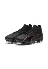 Buty piłkarskie męskie Puma Ultra Pro. Zapięcie: bez zapięcia. Kolor: wielokolorowy, czarny, brązowy. Materiał: materiał, syntetyk. Szerokość cholewki: normalna. Sport: piłka nożna