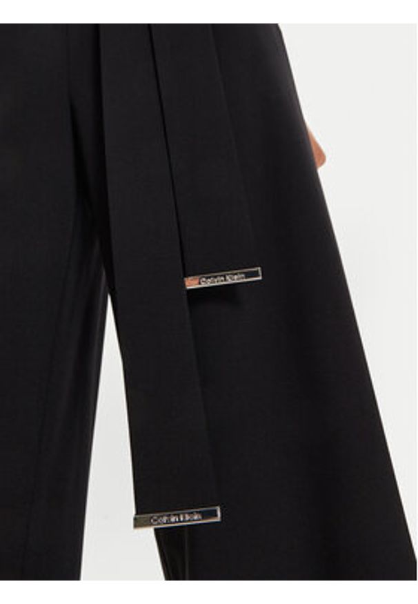 Calvin Klein Kombinezon K20K208335 Czarny Regular Fit. Kolor: czarny. Materiał: syntetyk