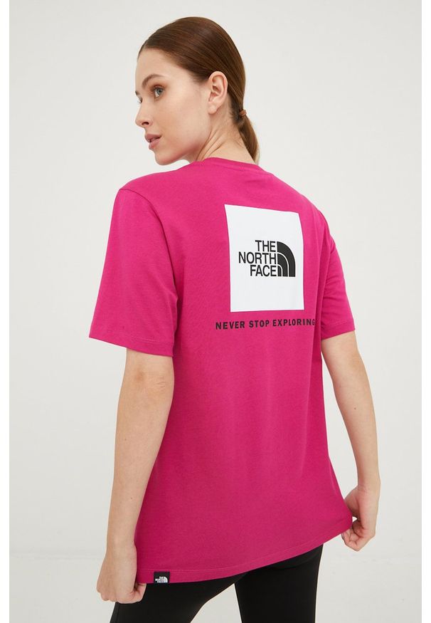The North Face t-shirt bawełniany kolor różowy. Okazja: na co dzień. Kolor: różowy. Materiał: bawełna. Długość rękawa: krótki rękaw. Długość: krótkie. Styl: casual