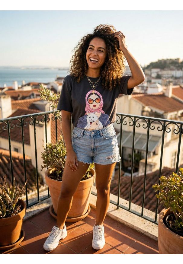 Sinsay - Bawełniana koszulka z nadrukiem - szary. Kolor: szary. Materiał: bawełna. Wzór: nadruk